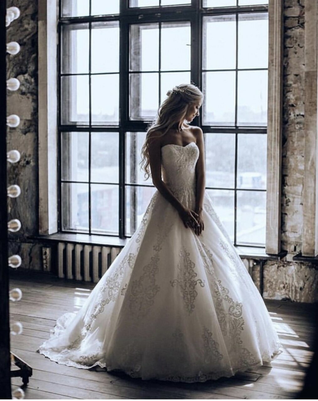 Wedding photos, wedding dress, photography and dress