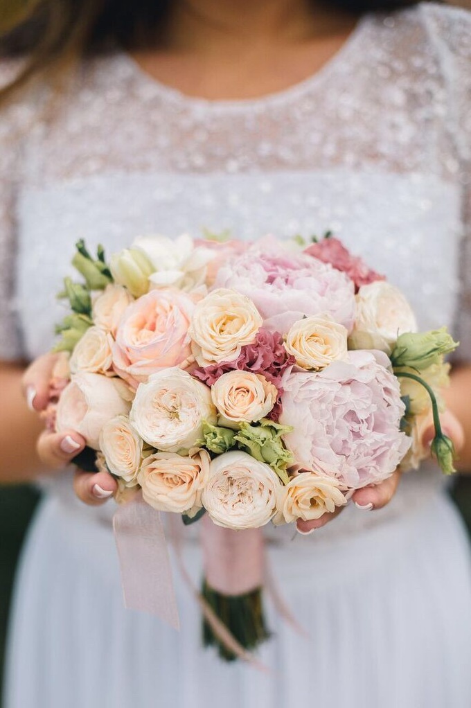 summer, love, luxury and flowers