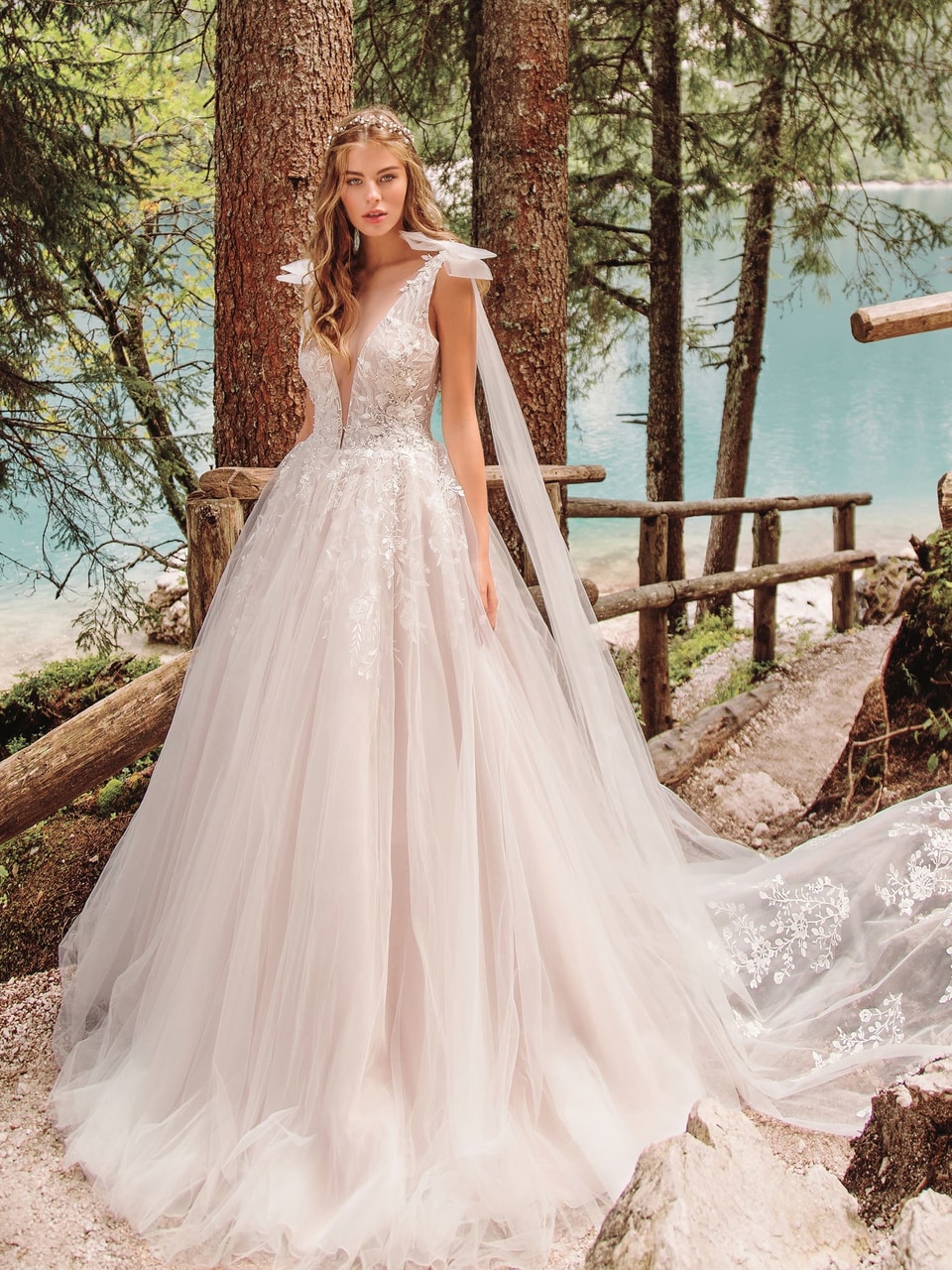 beautiful, wow, fashion and wedding dress