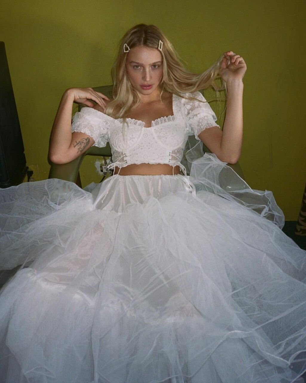 explore, girl, weheartit and whi