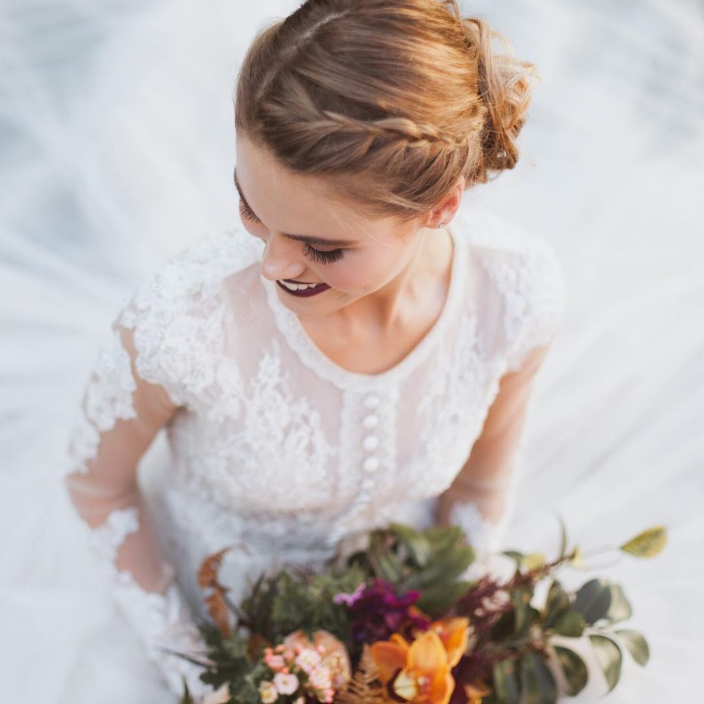 wedding hair, hairstyle, haircut and bridal hair