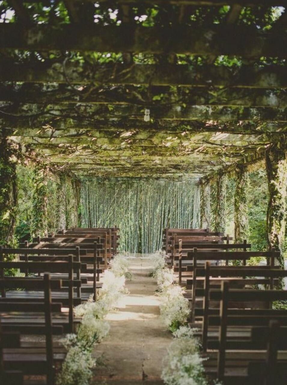 aesthetic, aisle, location and green