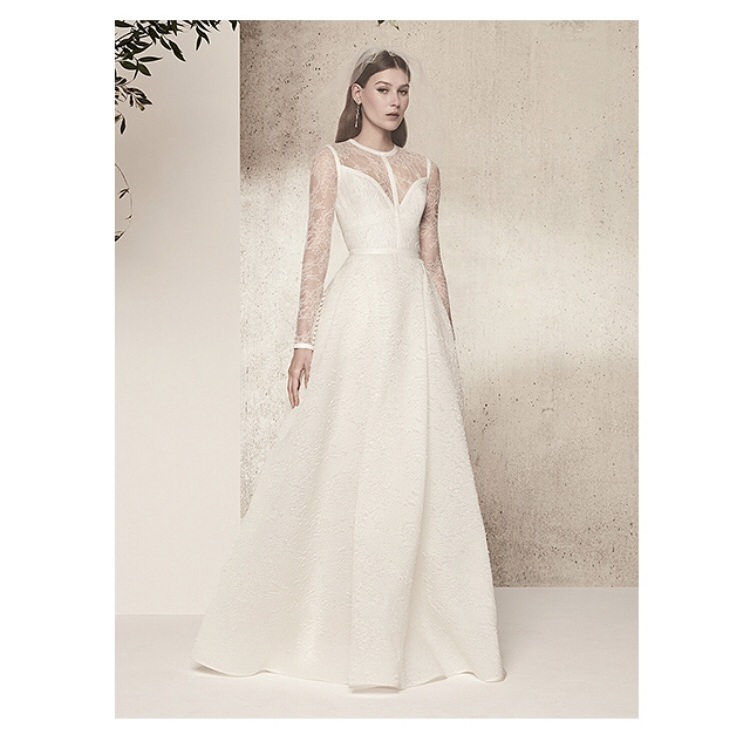 elie saab, elegance, long sleeves and lace