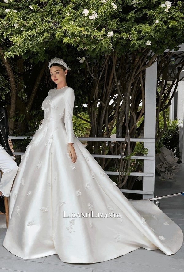 supermodel, miranda kerr and wedding dress