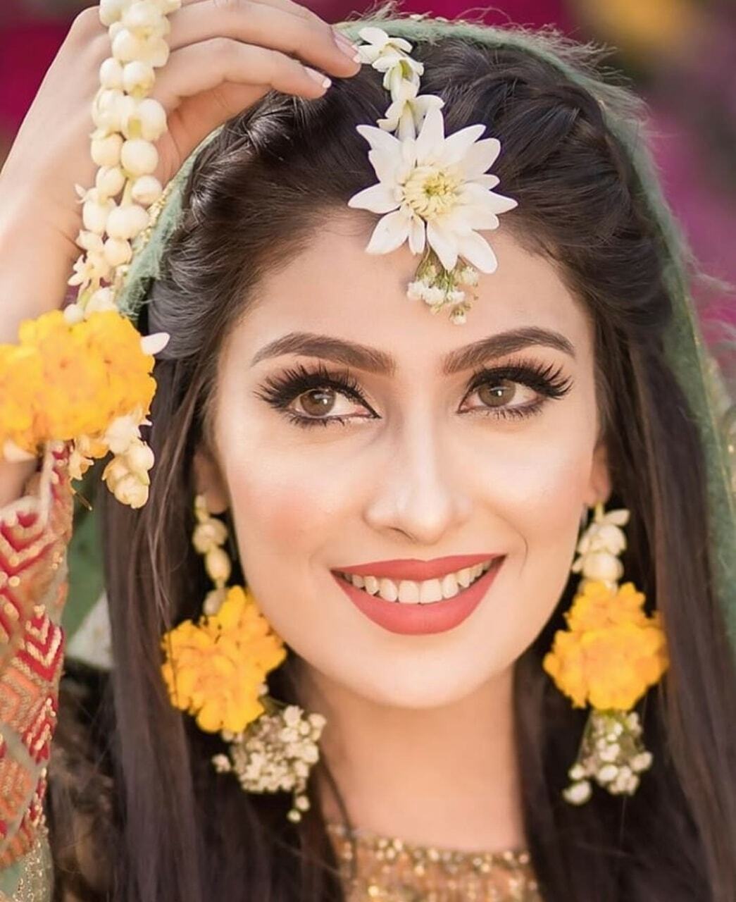 mehndi, celebrity, makeup and ayeza