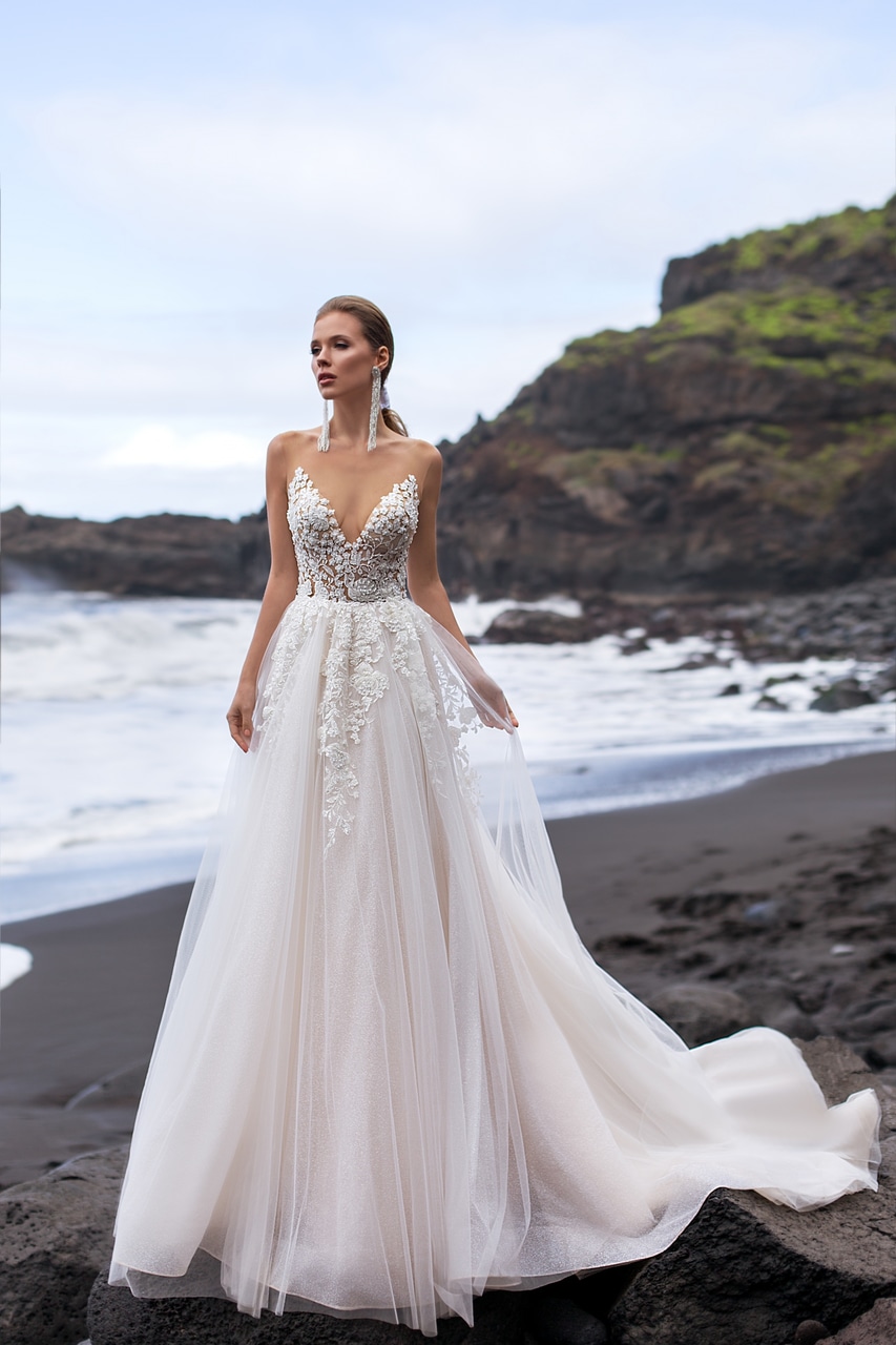 Couture, dress, ari villoso and bridal