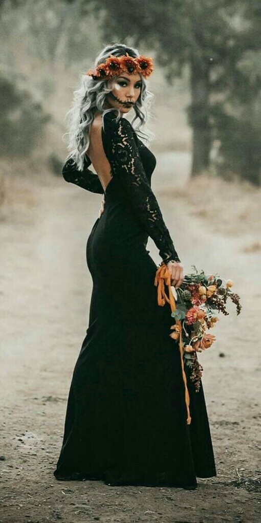 love, fall, goth bride and unconventional beauty