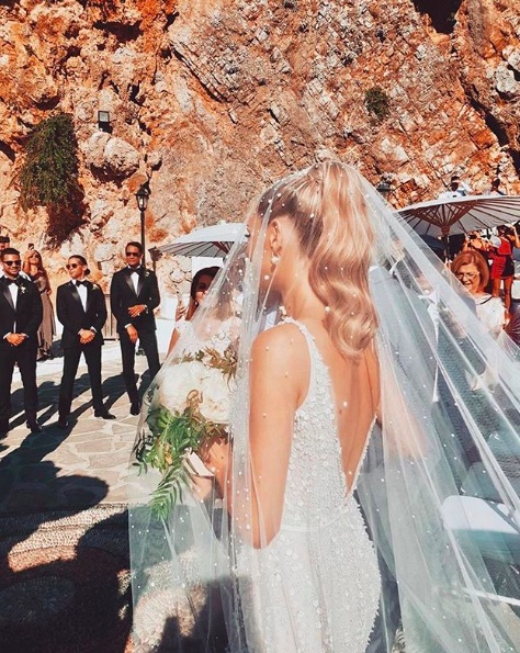 bride, Couture, bridesmaids and dress