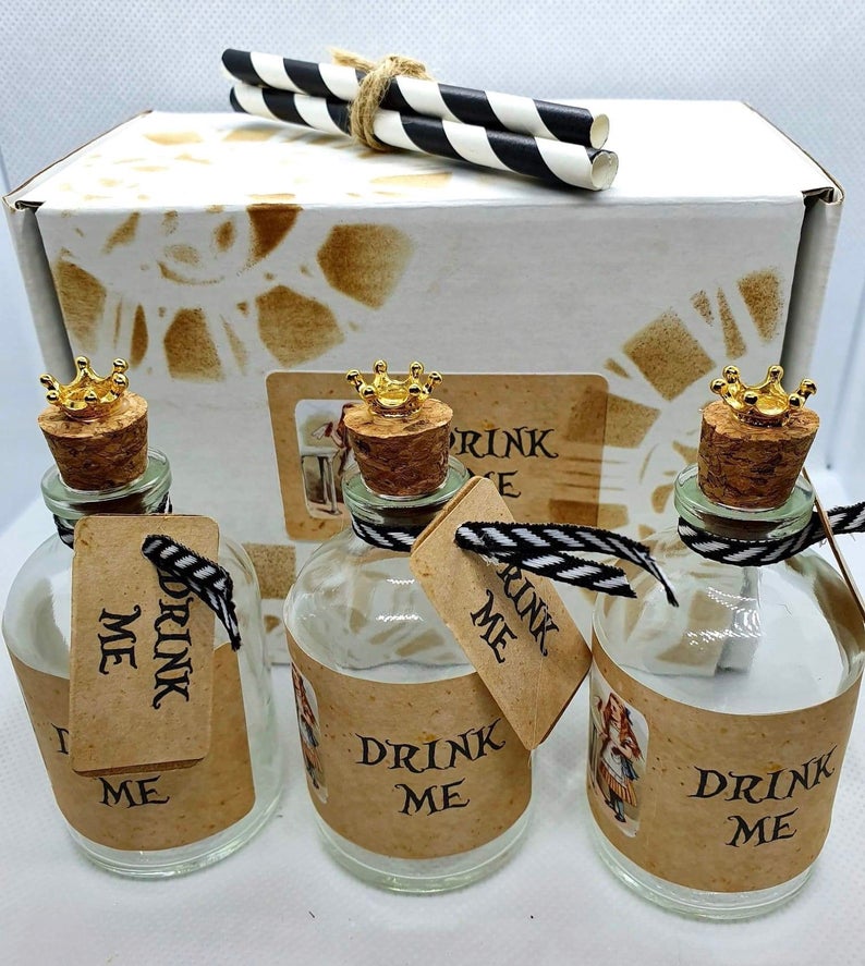 wonderland, birthdays, mini bottle and alice