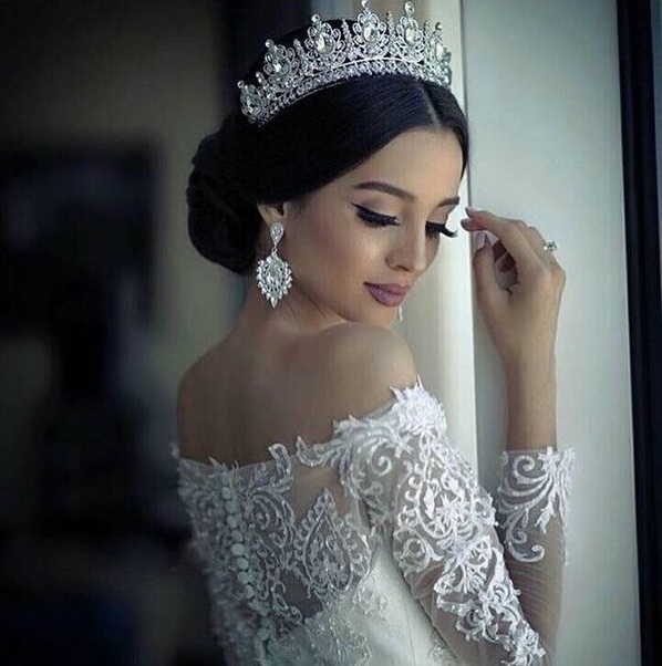 fashion, Dream, crown and hairstyle