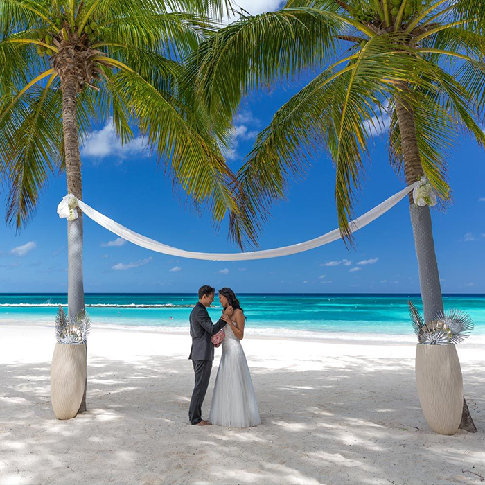 bride and groom, all inclusive resort, wedding destination and weddings