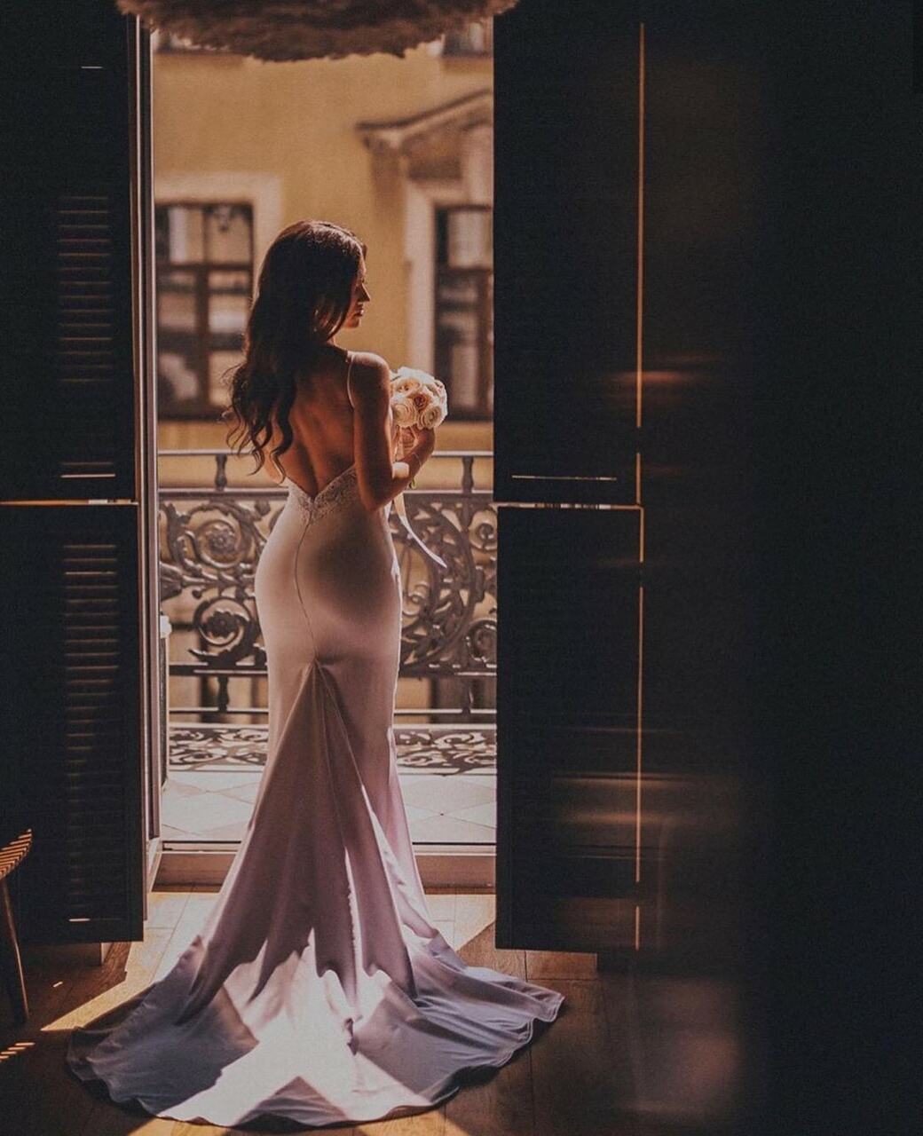 bride, bouquet, form fitting and the kiss their