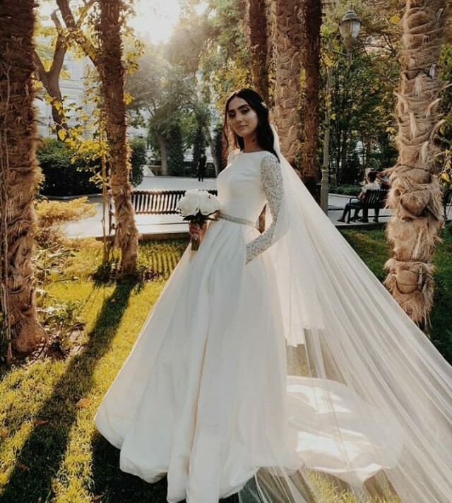 bride and azeri wedding