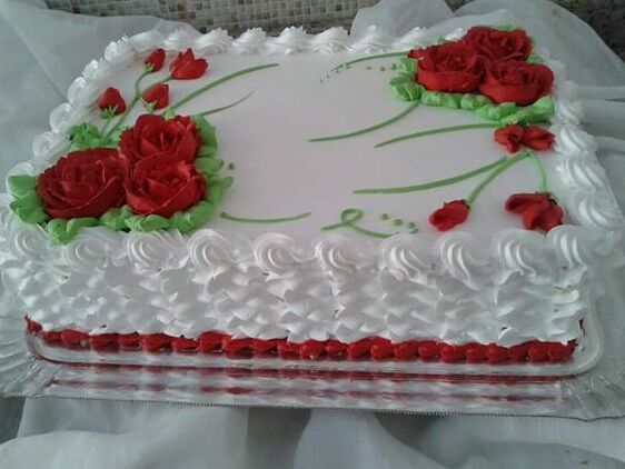 buttercream, decoration and flowers