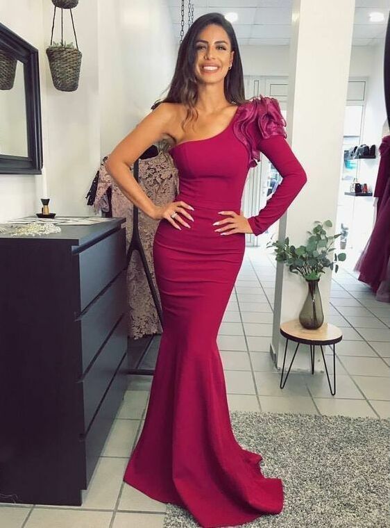 cocktail dresses, wedding dresses, party dresses and prom dresses
