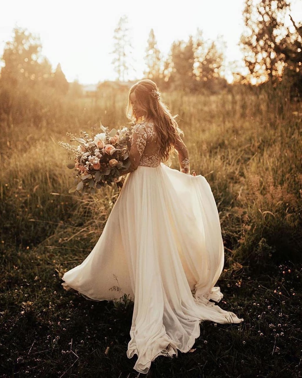 country inspiration, white, lace and wedding dress