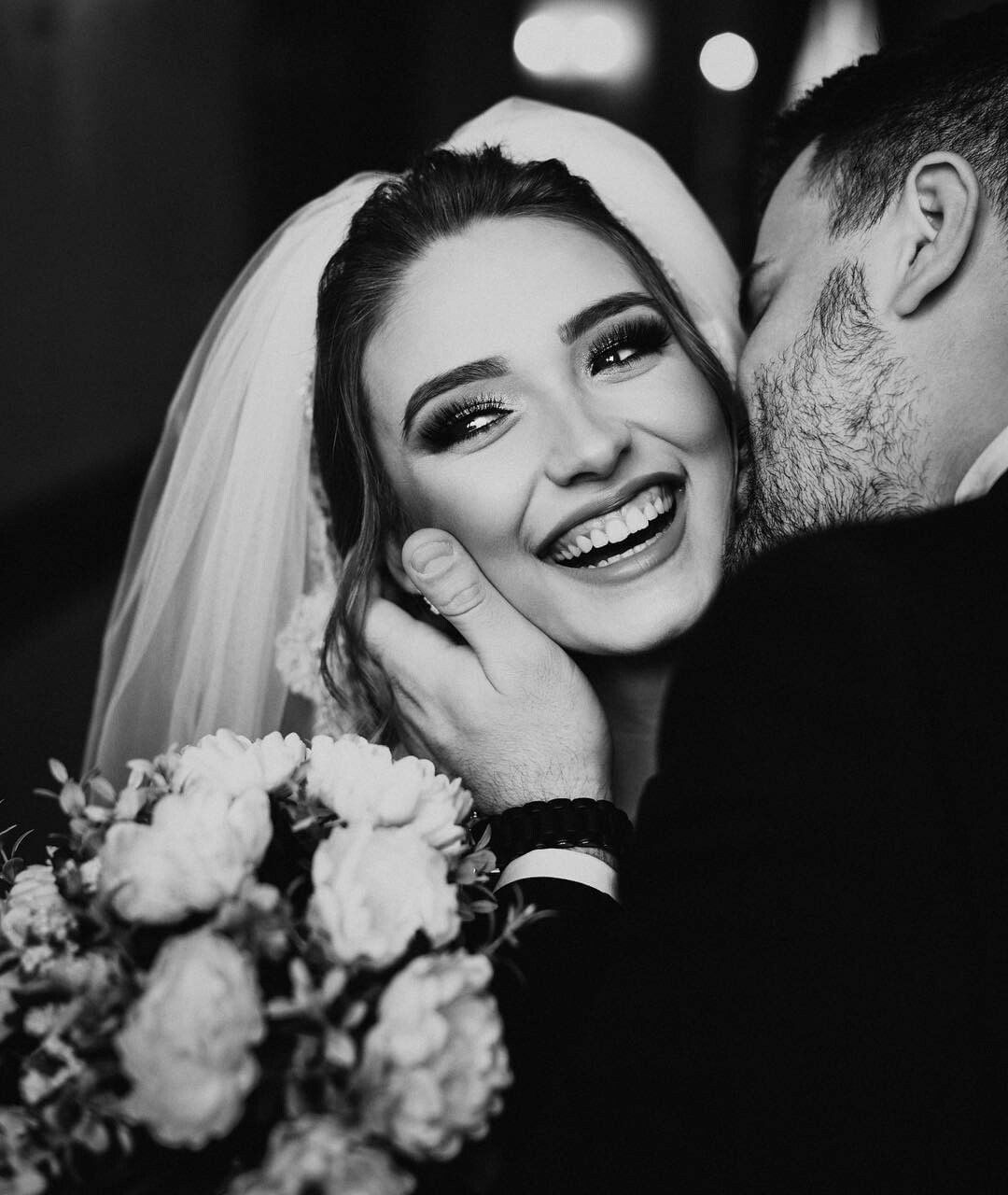 romance romances, حب عشق غرام, بوسة بوس قبلة قبلات and حضن حضنك احضنك احضان