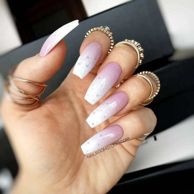 custom gel polish, acrylic faux nails, worldwife shipping and holo fake nails