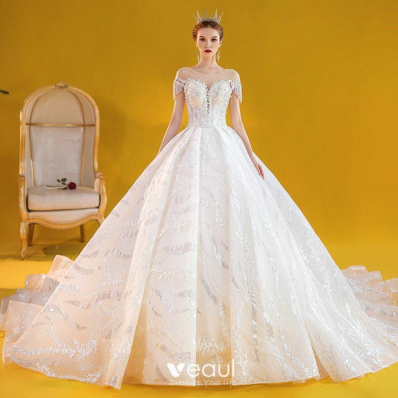 girl, bride, tulle wedding gown and bridal