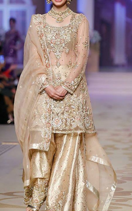 indian wedding dresses and en