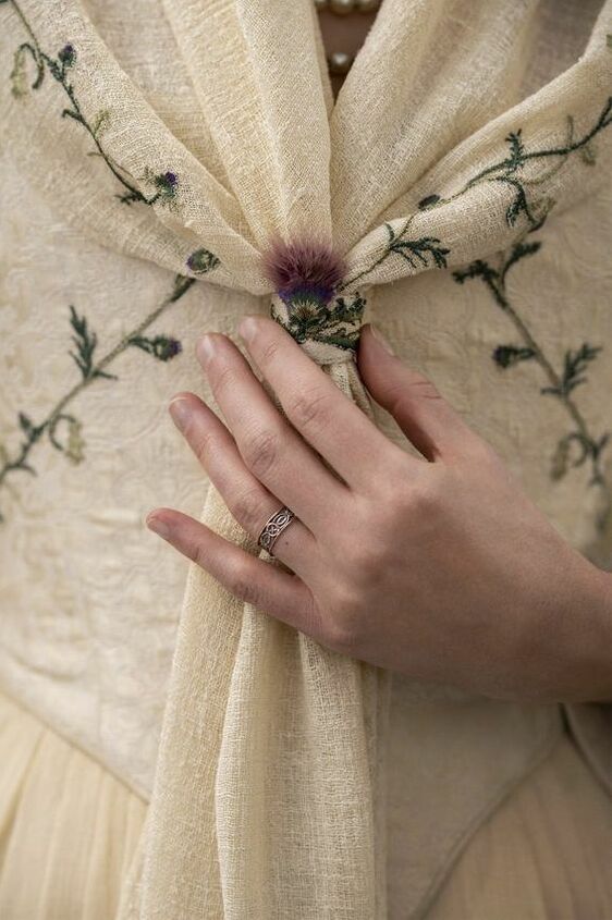 outlander, wedding dress and brianna randall