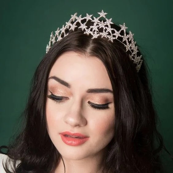 bride, star crown and wedding day