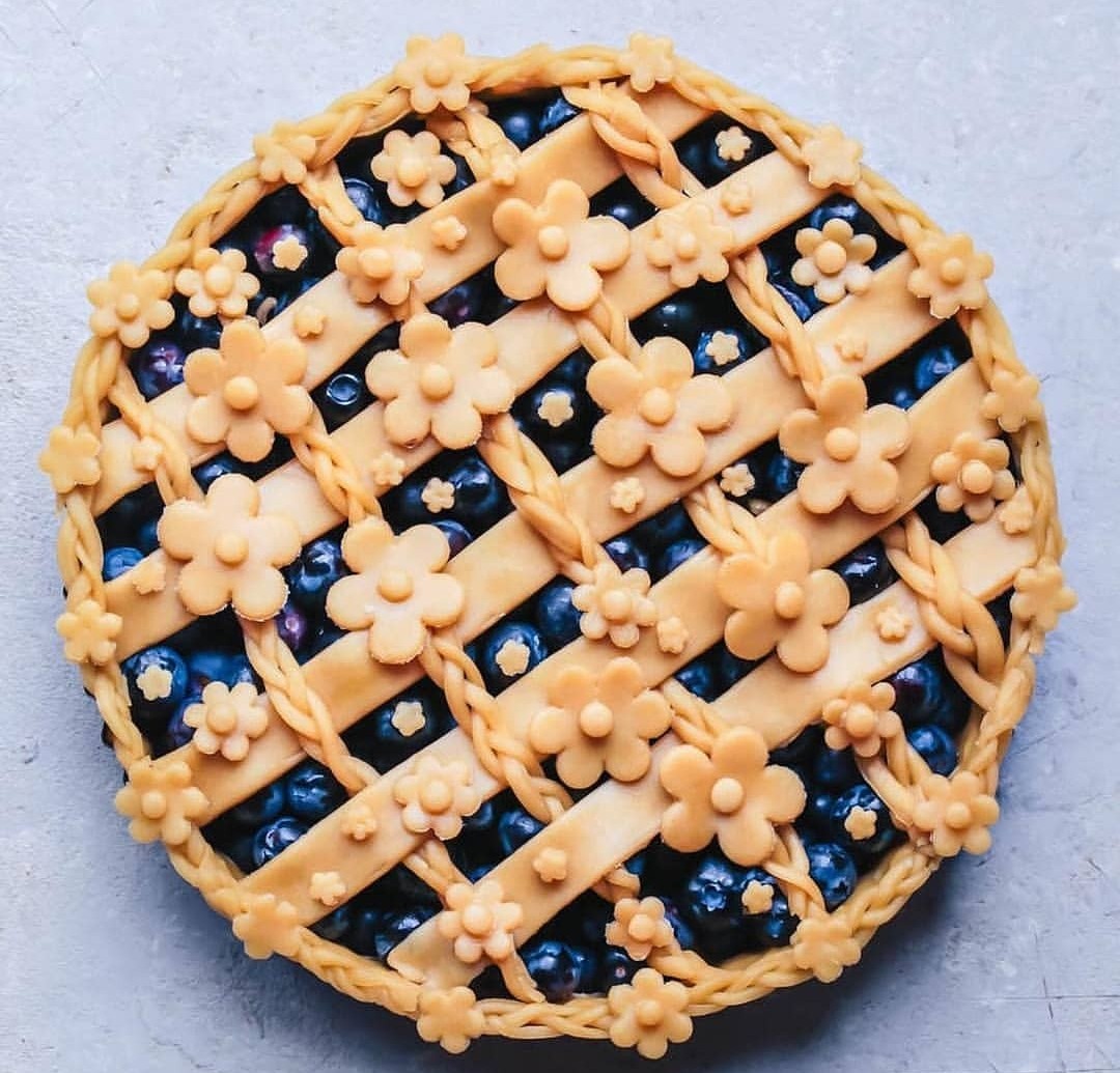 wedding cake, goodgasm, cake and foodporn