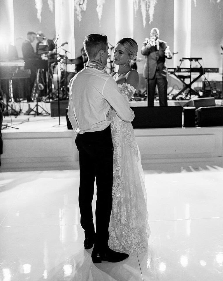 black and white, hailey baldwin, happiness and hailey bieber