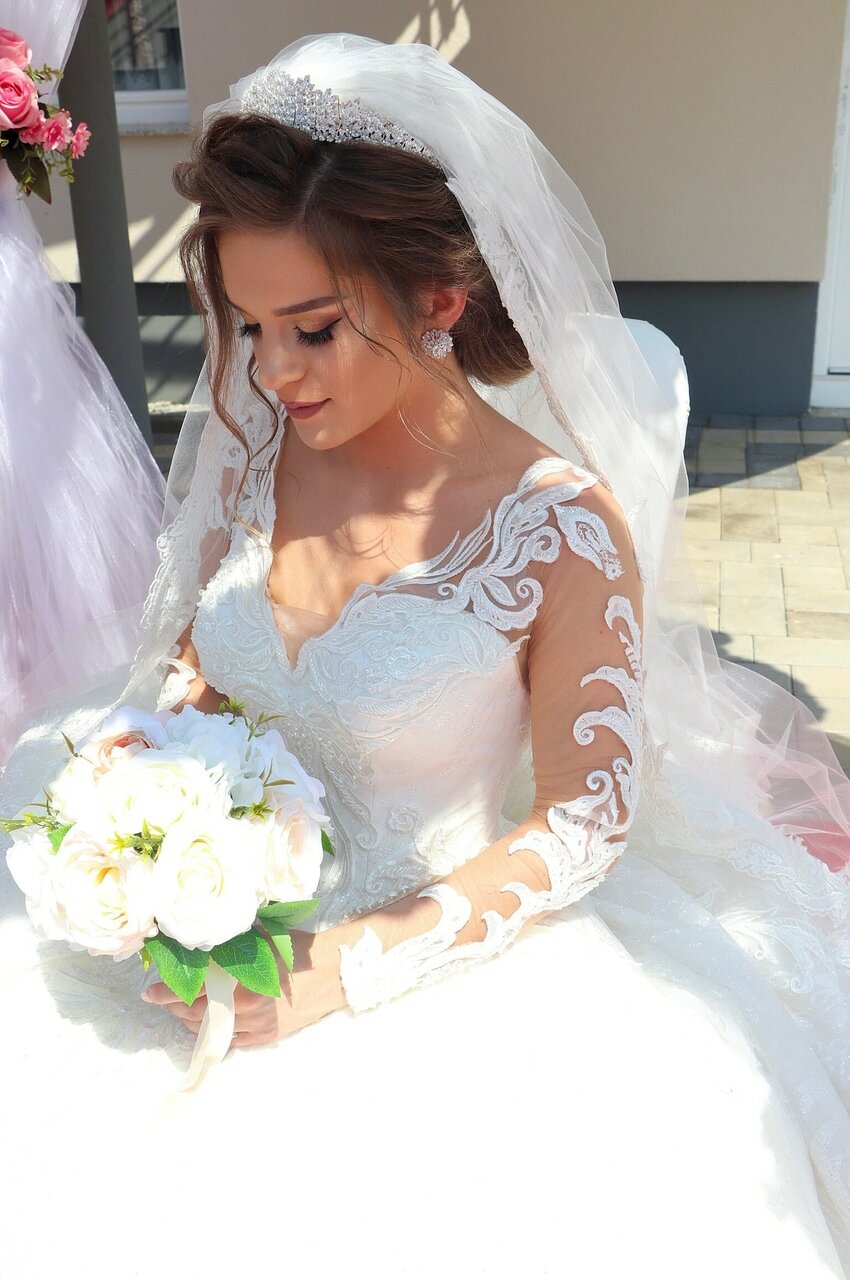 love, bridemakeup, bride and 2020