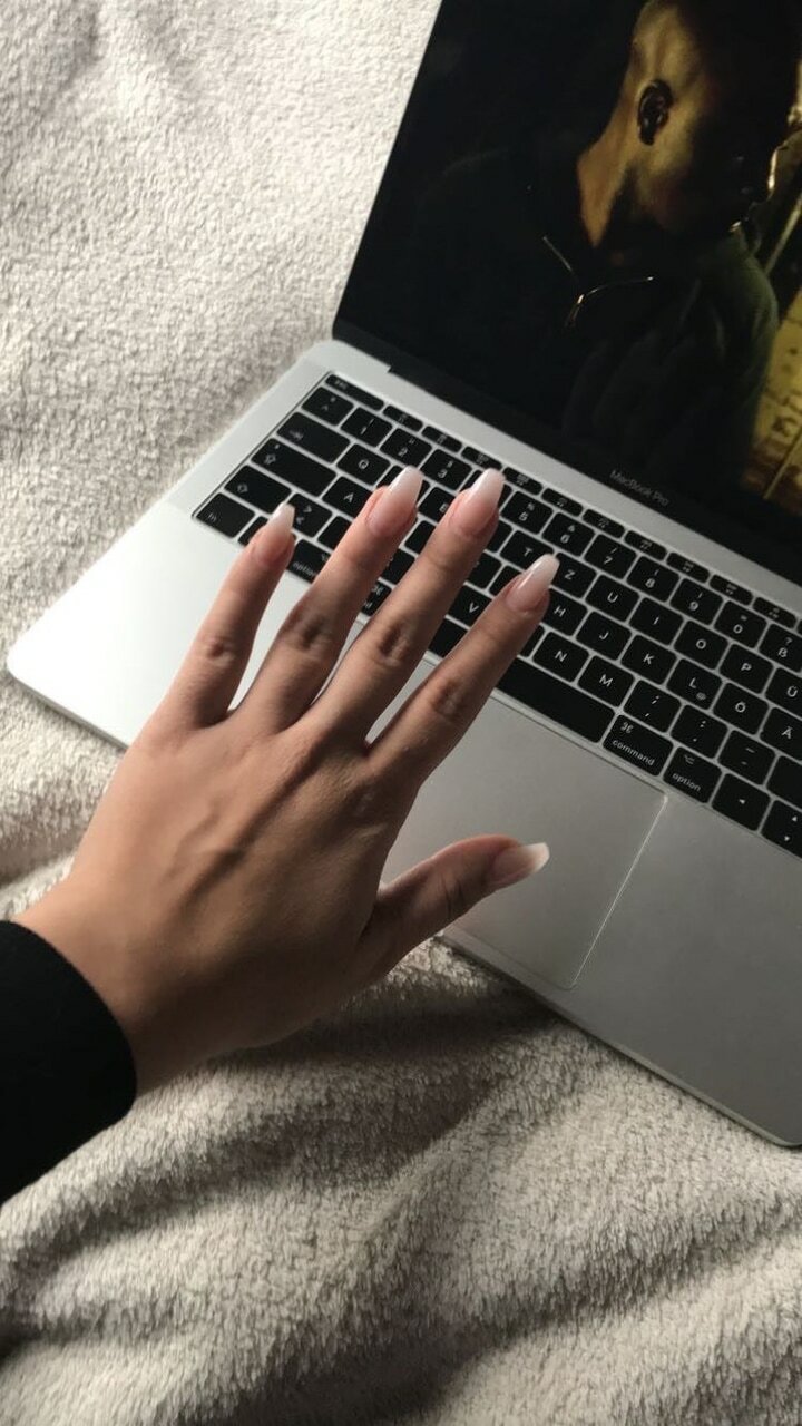 macbook, love, nailinspo and nails