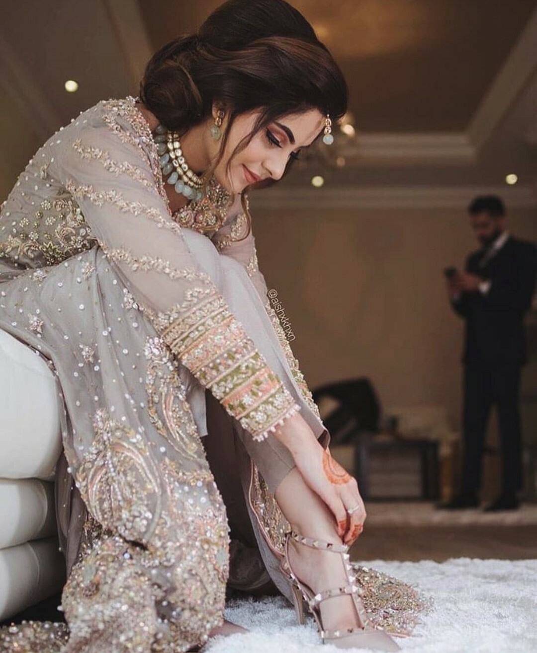 henna, smile, dulhan and mehndi