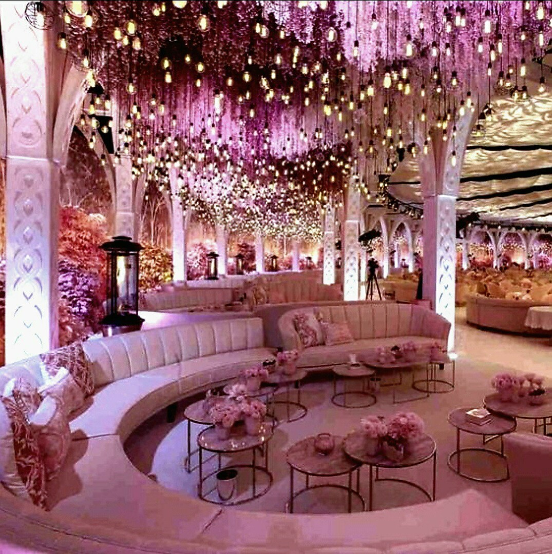 flowers, interior, glam and aesthetic