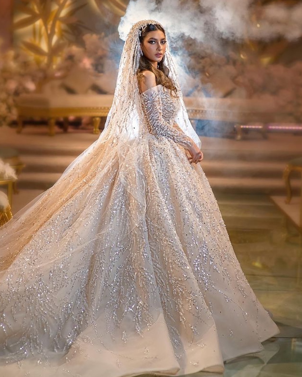 weddingdress, royalwedding, Queen and bride