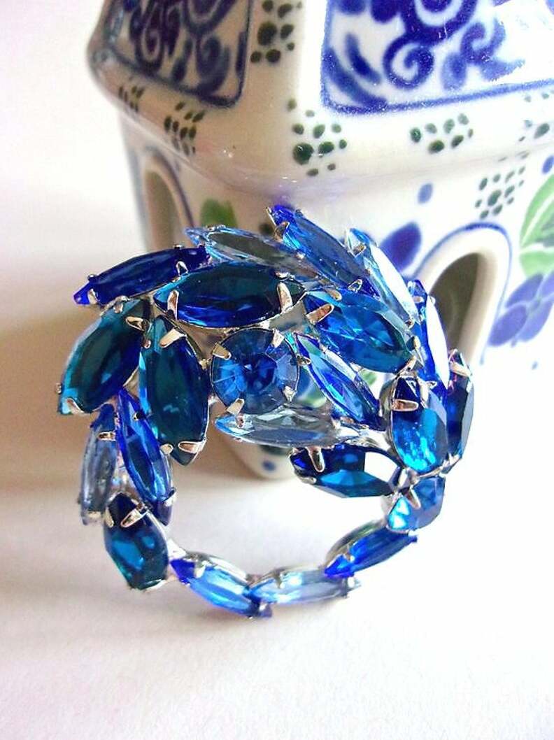blue shades brooch, blue rhinestones, blue wreath brooch and blue glass brooch