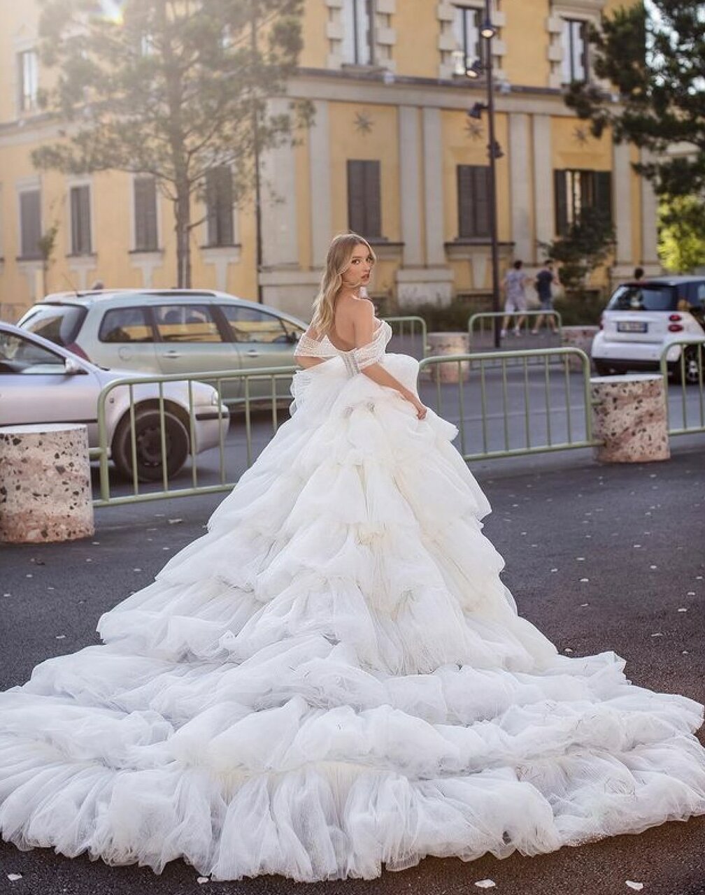 vogue, Queen, glamour and Couture