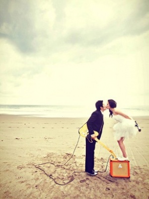 kiss, couple and sea
