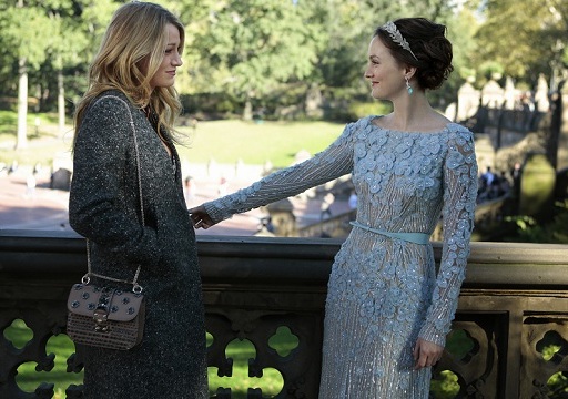 chuck bass, blair waldorf and chair