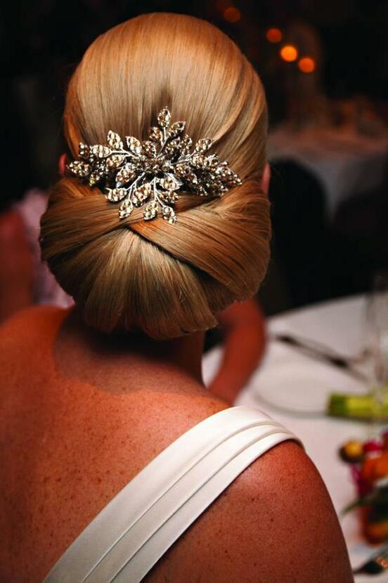 hair, hair style, blonde and accessories