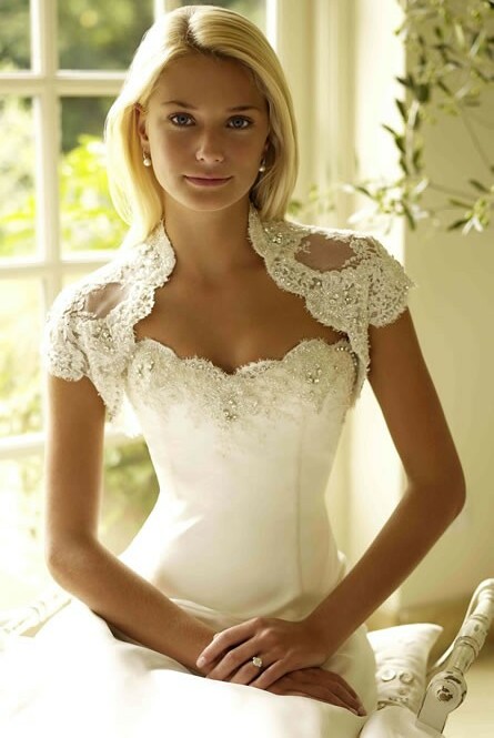 weddinggown, cotton and white