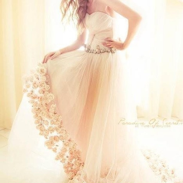 pretty, gown, beautiful and flowers