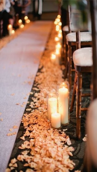 isle, petals and love