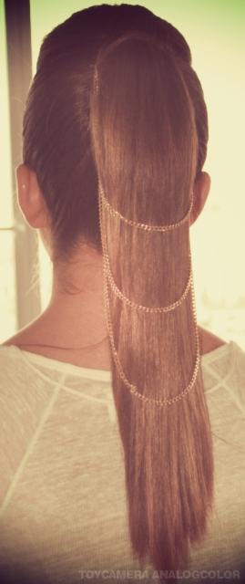 channels, blond and brunette