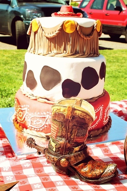 unique, car and wedding cake