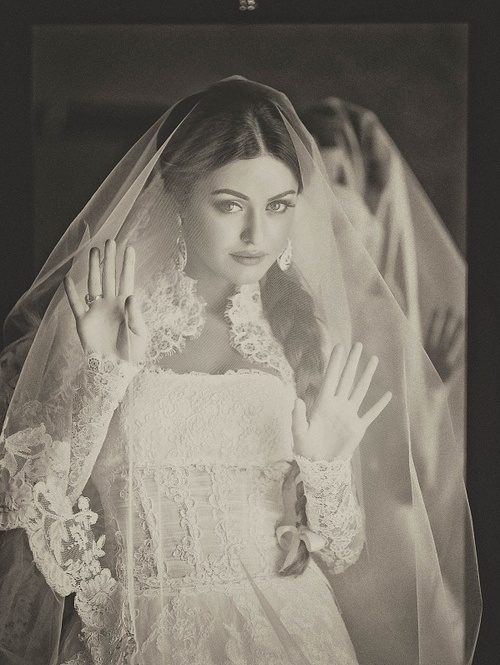 wedding dress, black and white, bride and veil