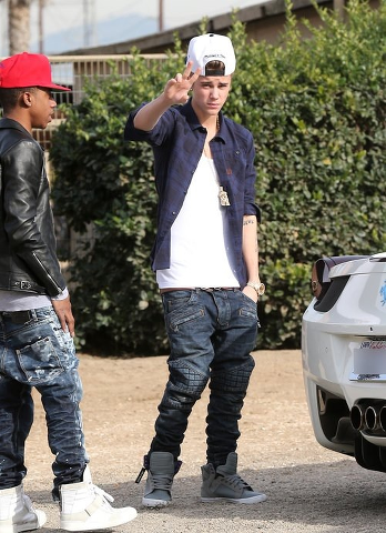 little justin, talking and friend