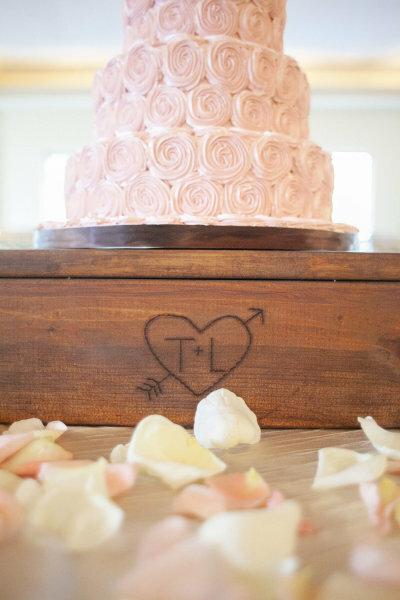 hennilovesleo, flowers and decoration