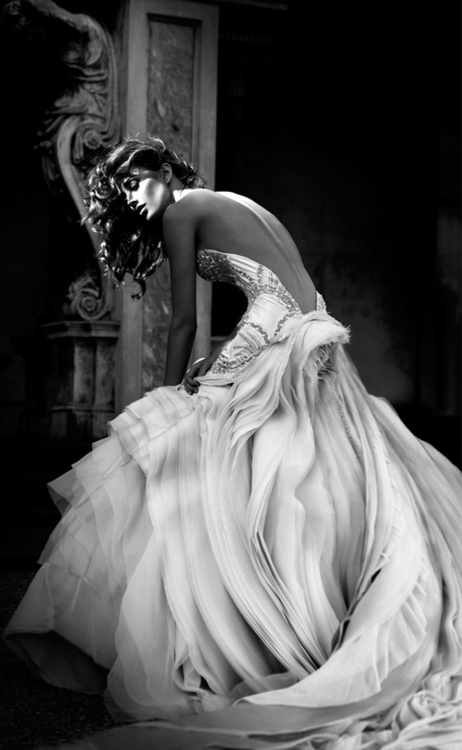 big day, bride, white dress and stairs