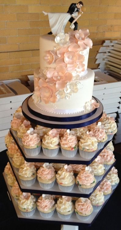 groom, sugar and flowers
