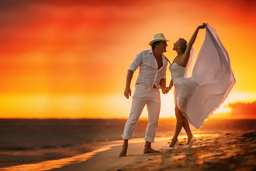 kissing, loving, amore and amour