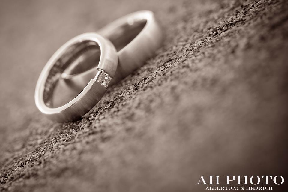 usb stick, hochzeitfotograf, ringe and hochzeitsfotografen